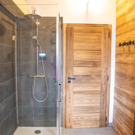 Chalet Les Roitelets 5 Etoiles Avec Jacuzzi Sauna