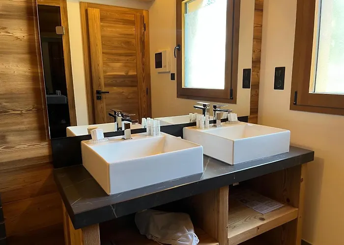 Les Roitelets 5 Etoiles Avec Jacuzzi Sauna Chalet