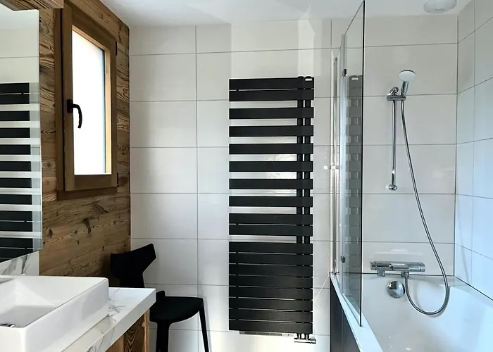 Chalet Les Roitelets 5 Etoiles Avec Jacuzzi Sauna *